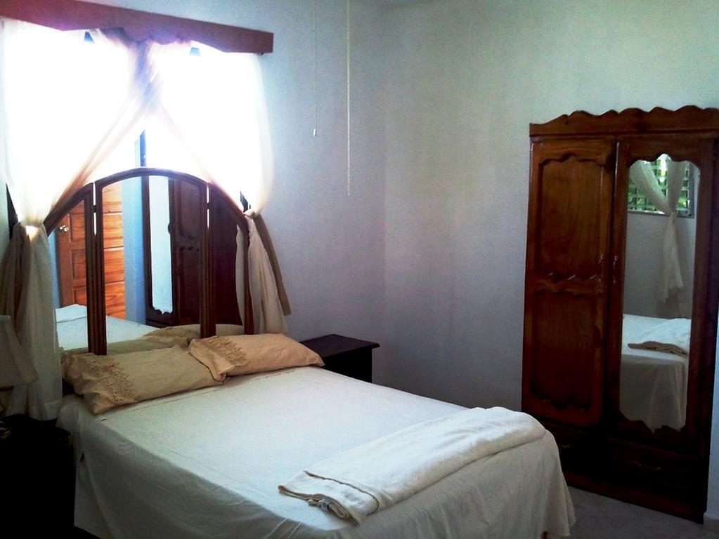 Pacot Breeze Hotel Musseau Phòng bức ảnh